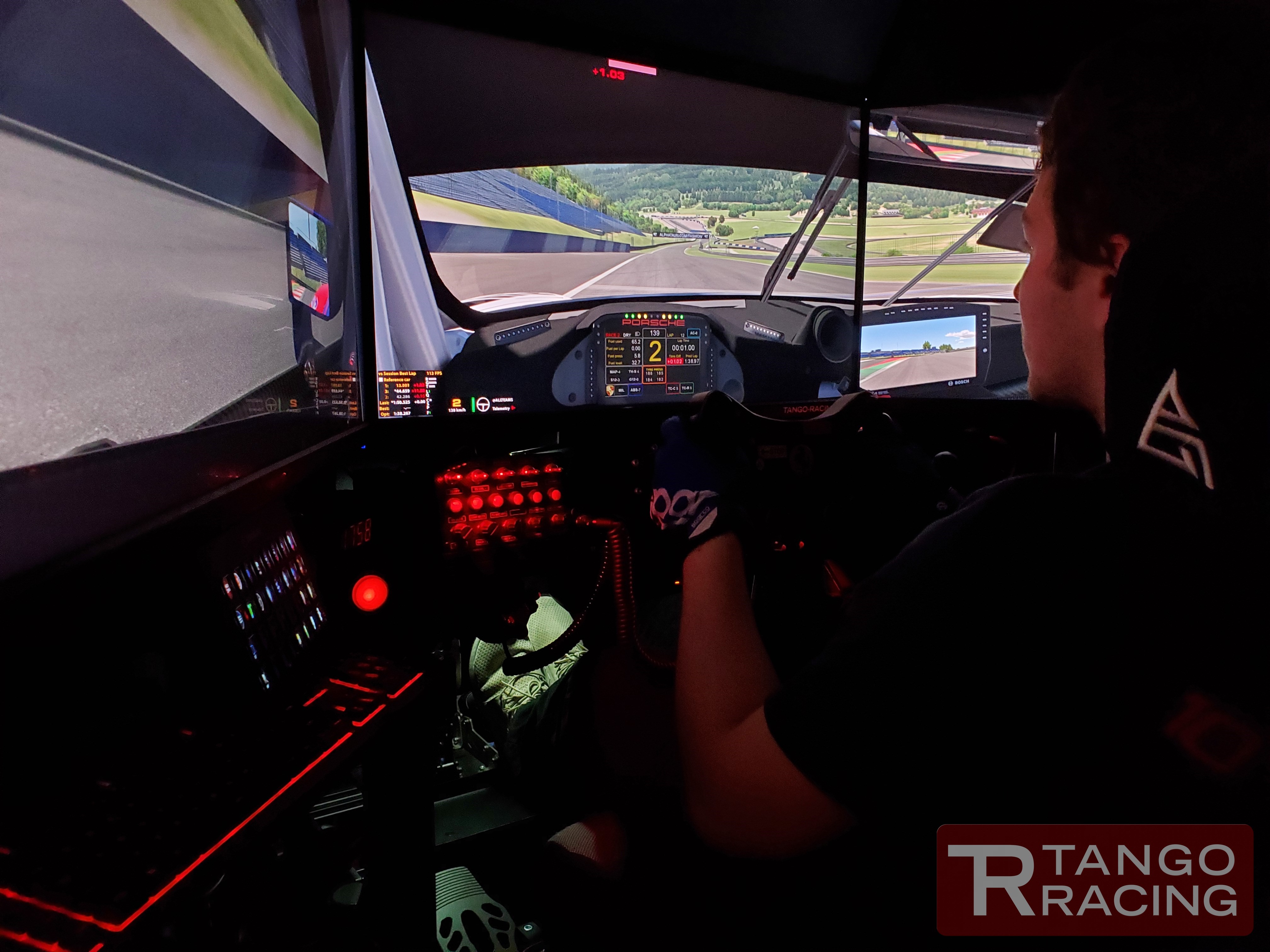 TANGO RACING Motorsport Rennsimulator für GT-/Tourenwagen - Fahrzeit 30 Min. inkl. Instruktor