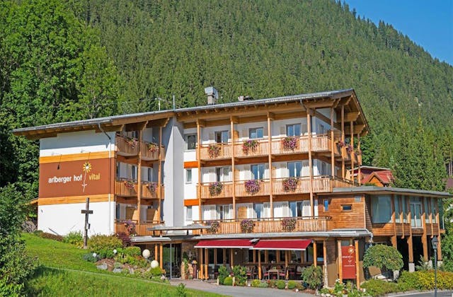 Hotel Arlbergerhof Vital | Herzlich willkommen am Weissensee