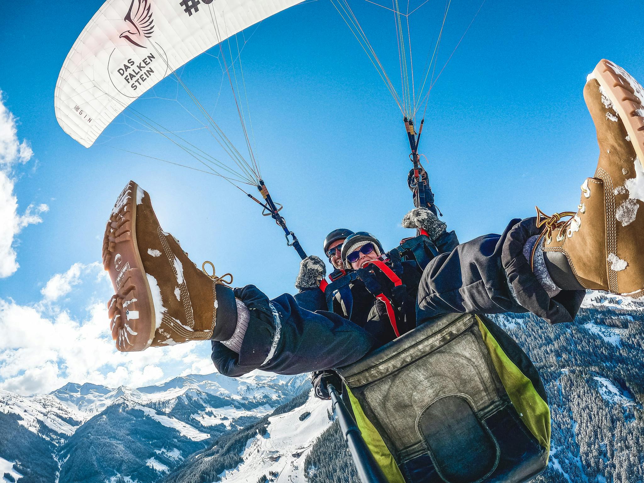 Tandemflug Paragliding Classic in Zell am See von der Schmittenhöhe mit atemberaubendem Bergpanorama
