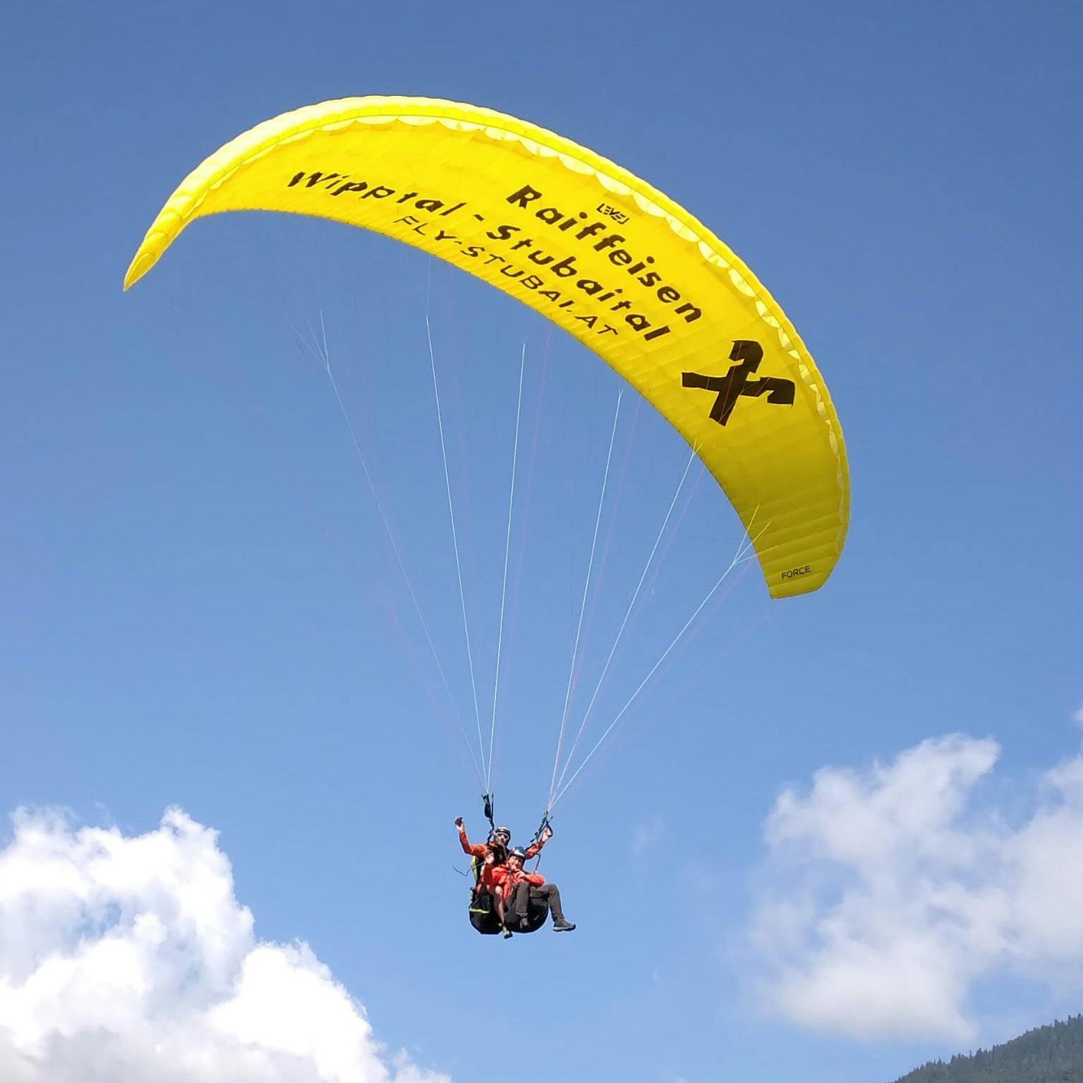 Schnuppergleitflug, Paragliding Tandemflug in Neustift & Fulpmes Stubaital, Tirol