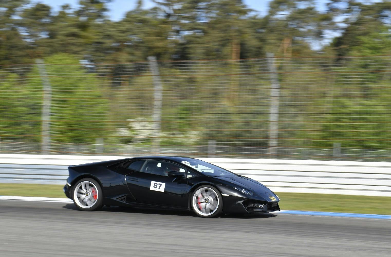 3 Runden Lamborghini Huracan | Rennstrecke selber fahren
