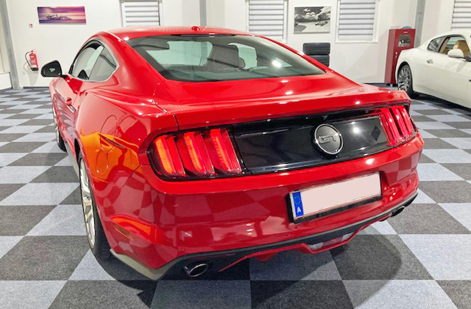 Ford Mustang GT V8 mieten | US-Legende mit 421 PS | 1 Tag