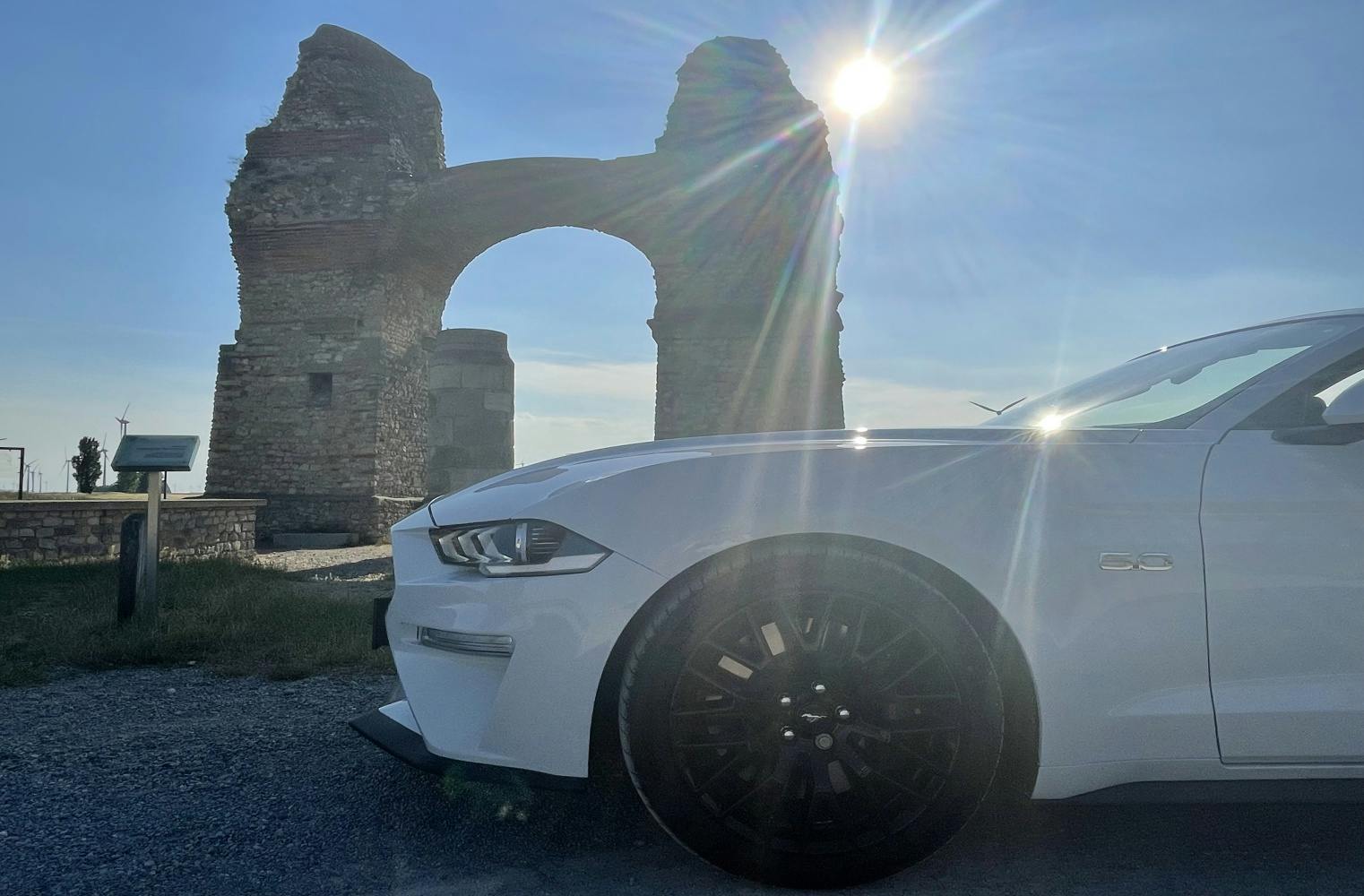 Ford Mustang für ein Wochenende | 800 km inklusive 