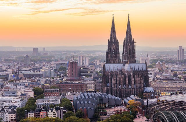 Köln Urlaub zu zweit | a&o Köln Neumarkt mit Frühstück