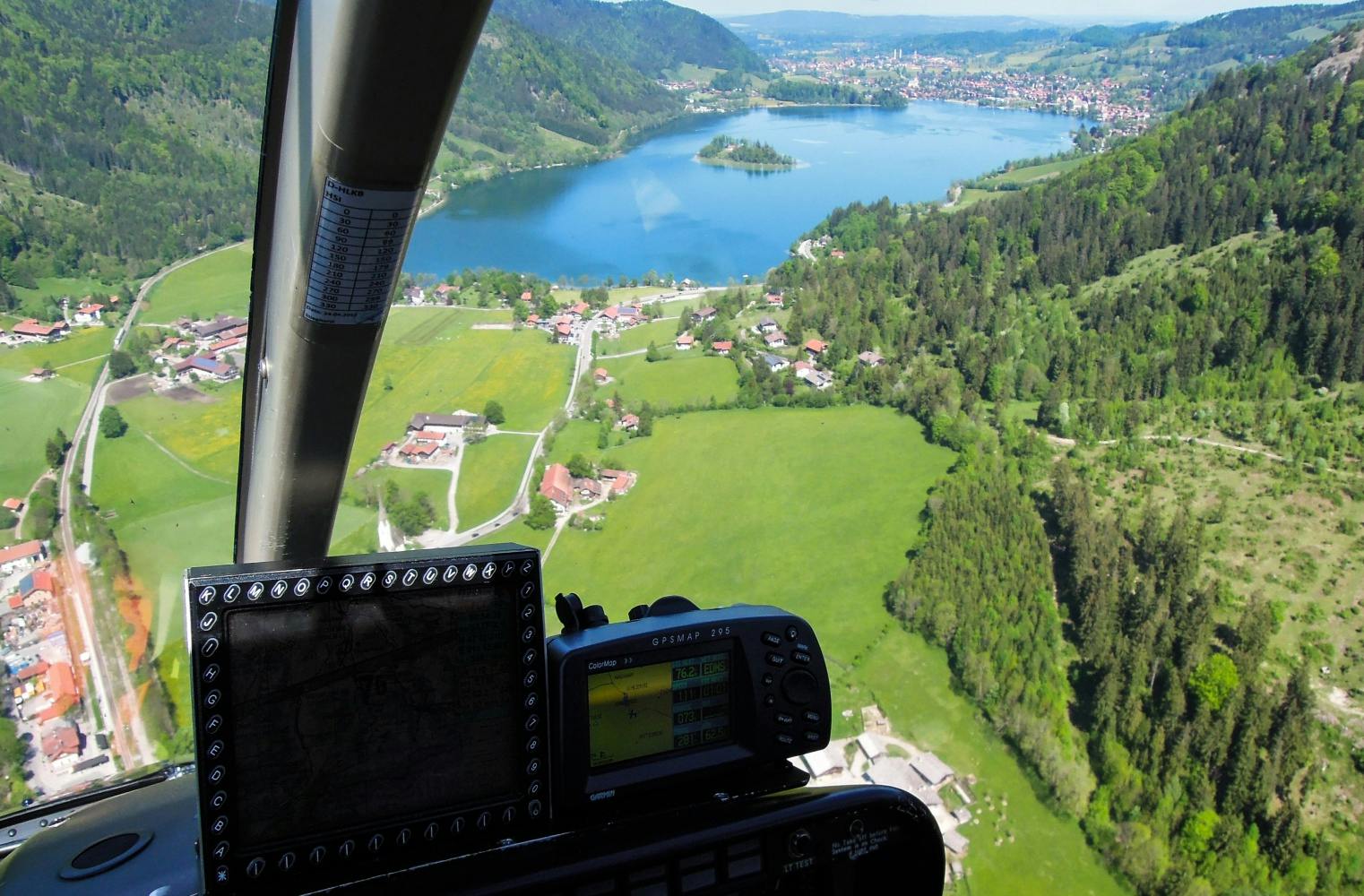 Helikopter-Flight | Donauauen & Legoland von oben | 30 Min.