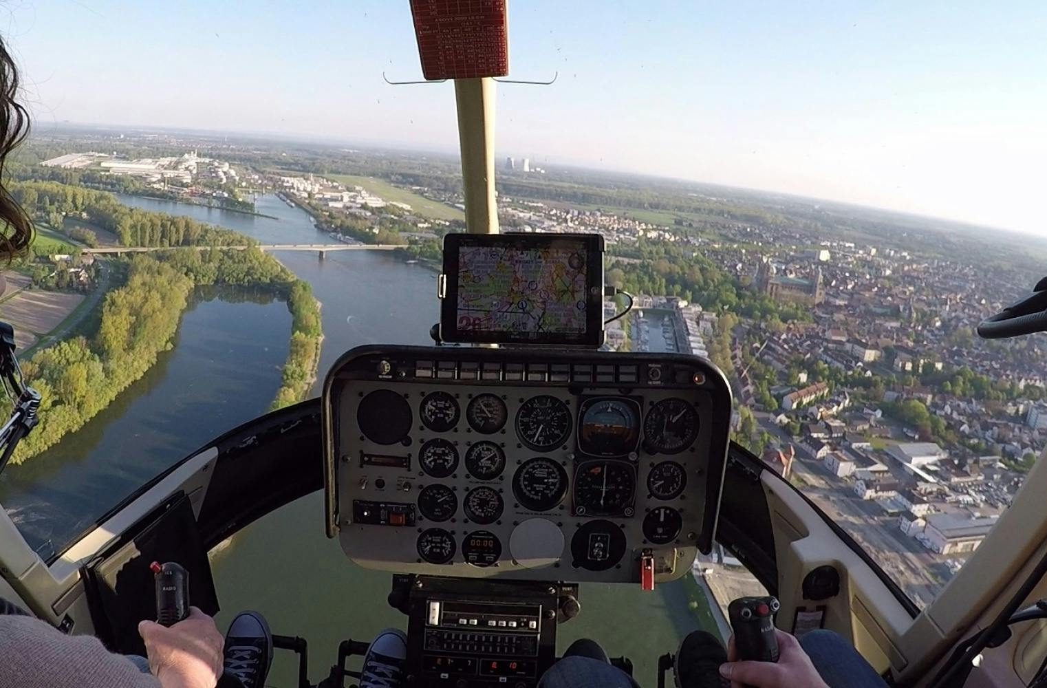 Rundflug mit Hubschrauber | ca. 30 Min. Sightseeing von oben