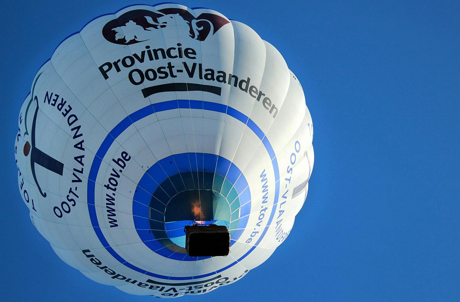 Heißluftballon-Fahrt | 1,5 Stunden aus der Vogelperspektive