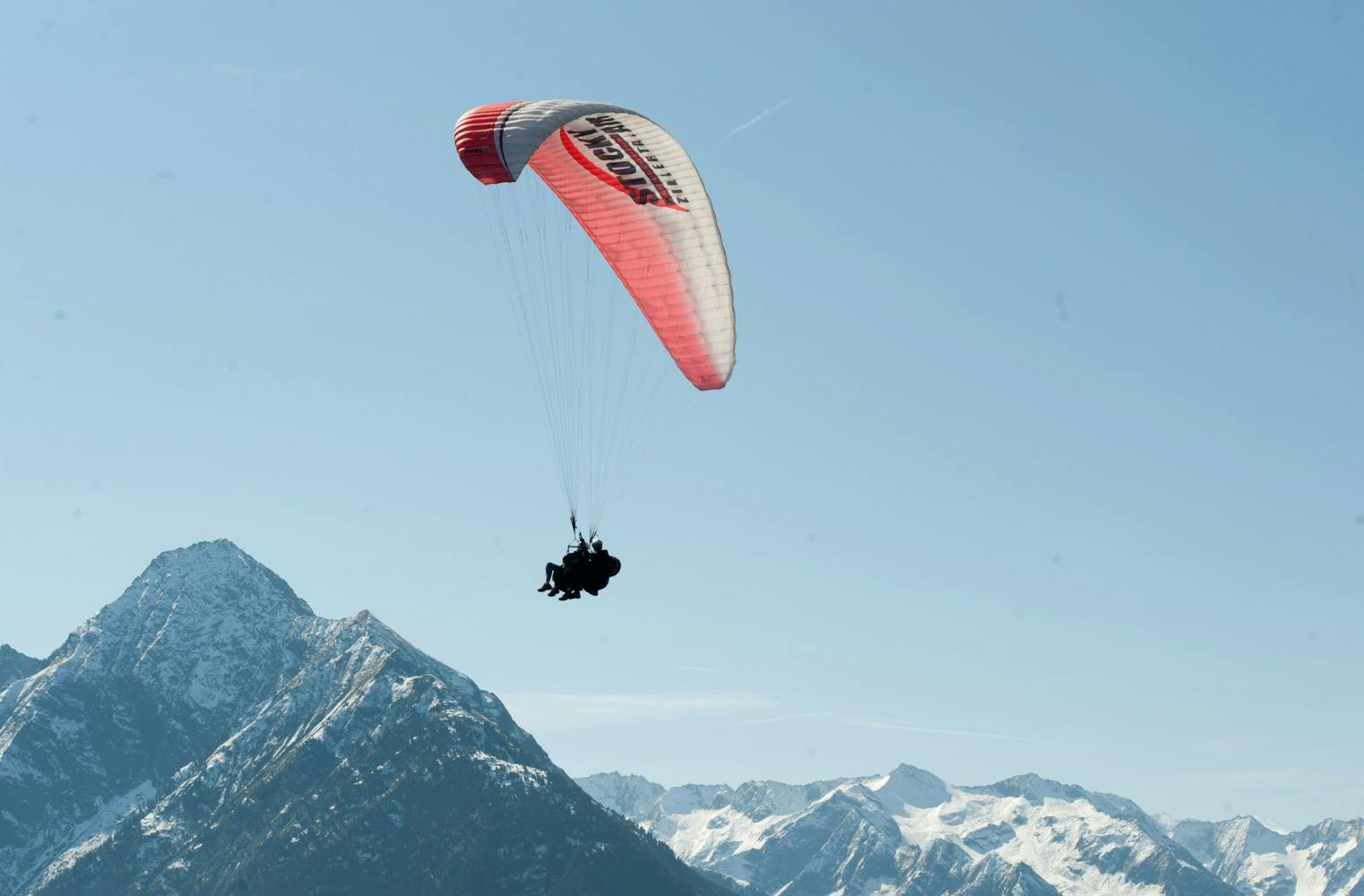 Paragleiten Tandemflug | 1 Stunde durchs Zillertal fliegen