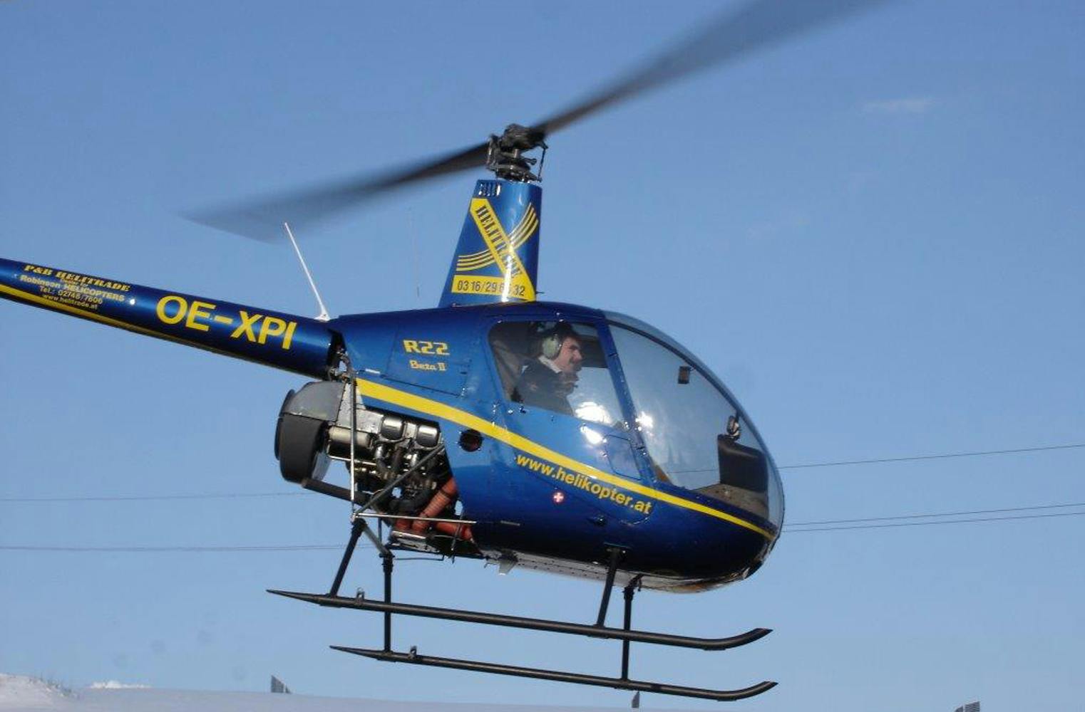 Hubschrauber fliegen | am Steuer des Robinson R22 | 1 Stunde