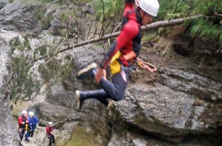 Canyoning Einsteigertour | Spaß und Abenteuer im Wildbach