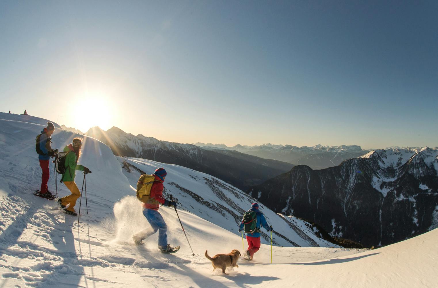 Schneeschuhwandern | Blick auf die Zillertaler Alpen