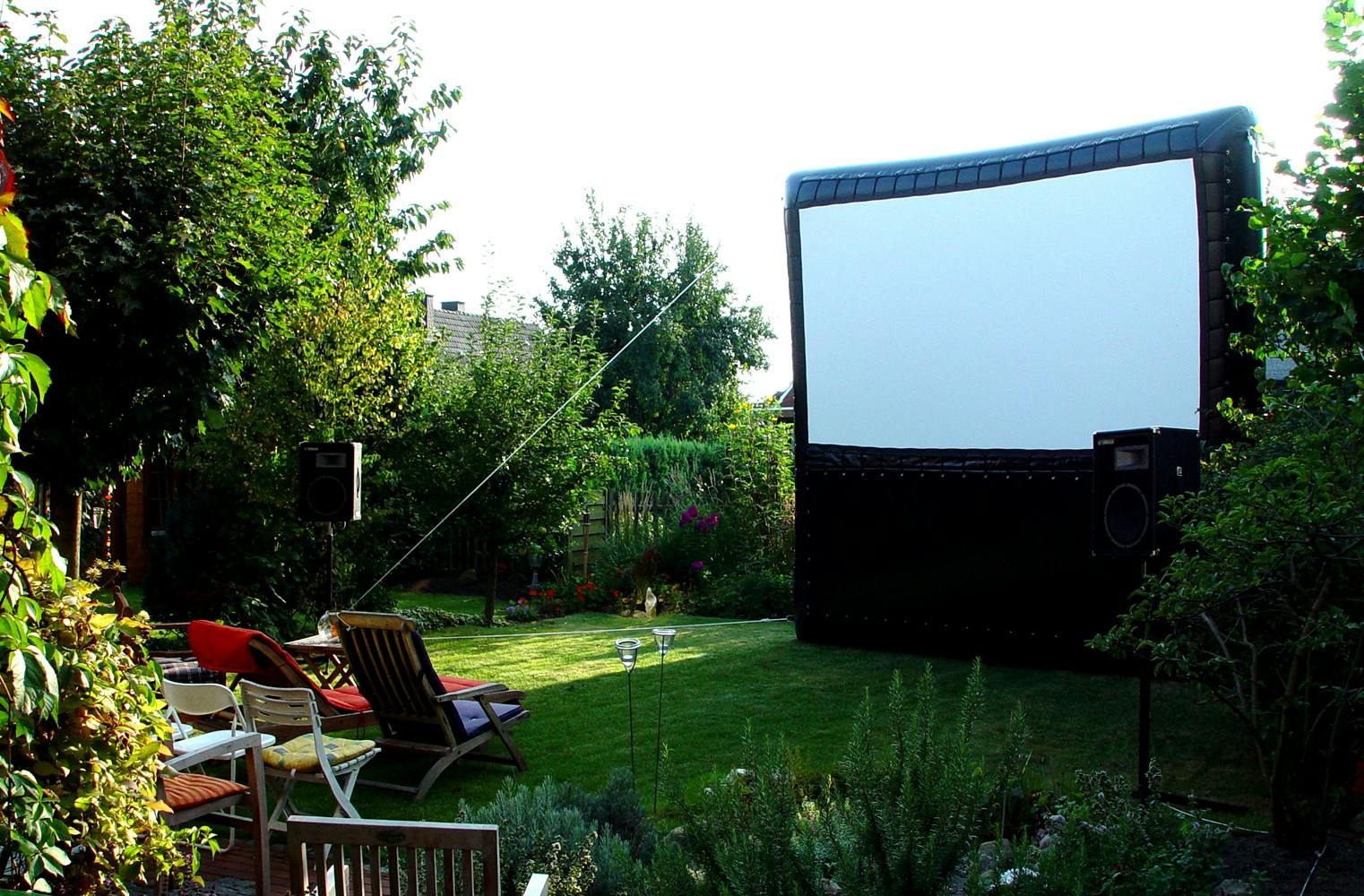 Kino im Garten | dein privates Sommer Open Air Kino Erlebnis