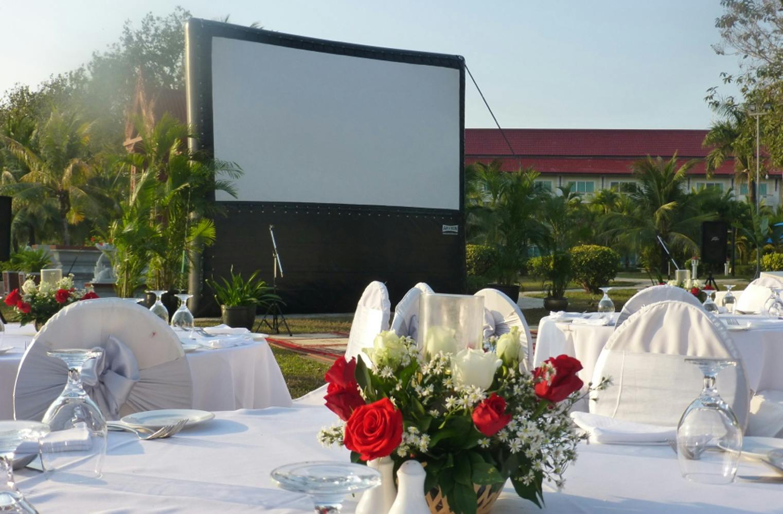 Kino im Garten | dein privates Sommer Open Air Kino Erlebnis