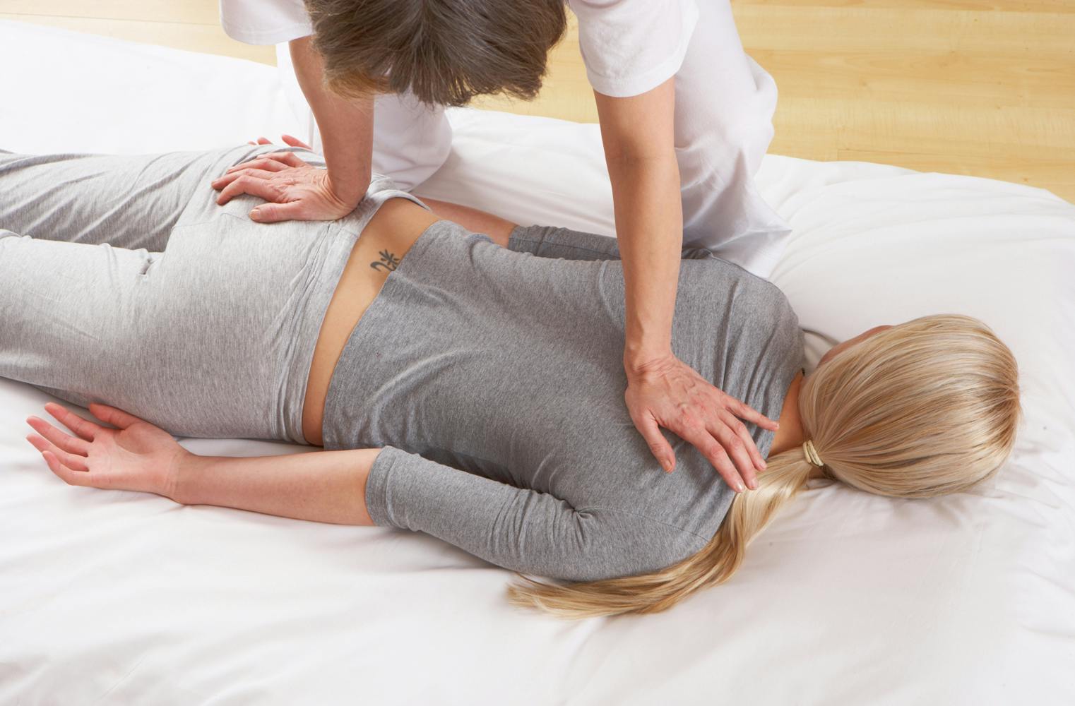 Shiatsu | 50 Minuten fernöstliche Massagetechnik