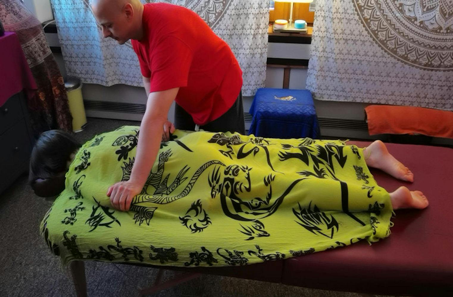 60 Min.hawaiiansche Körperarbeit | Massage Lomi Lomi Nui