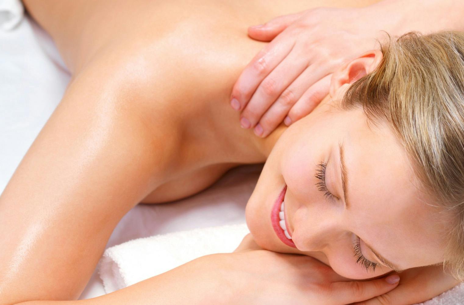 Wellnesspaket | Schulter-Nacken-Massage | Shiatsu-Behandlung