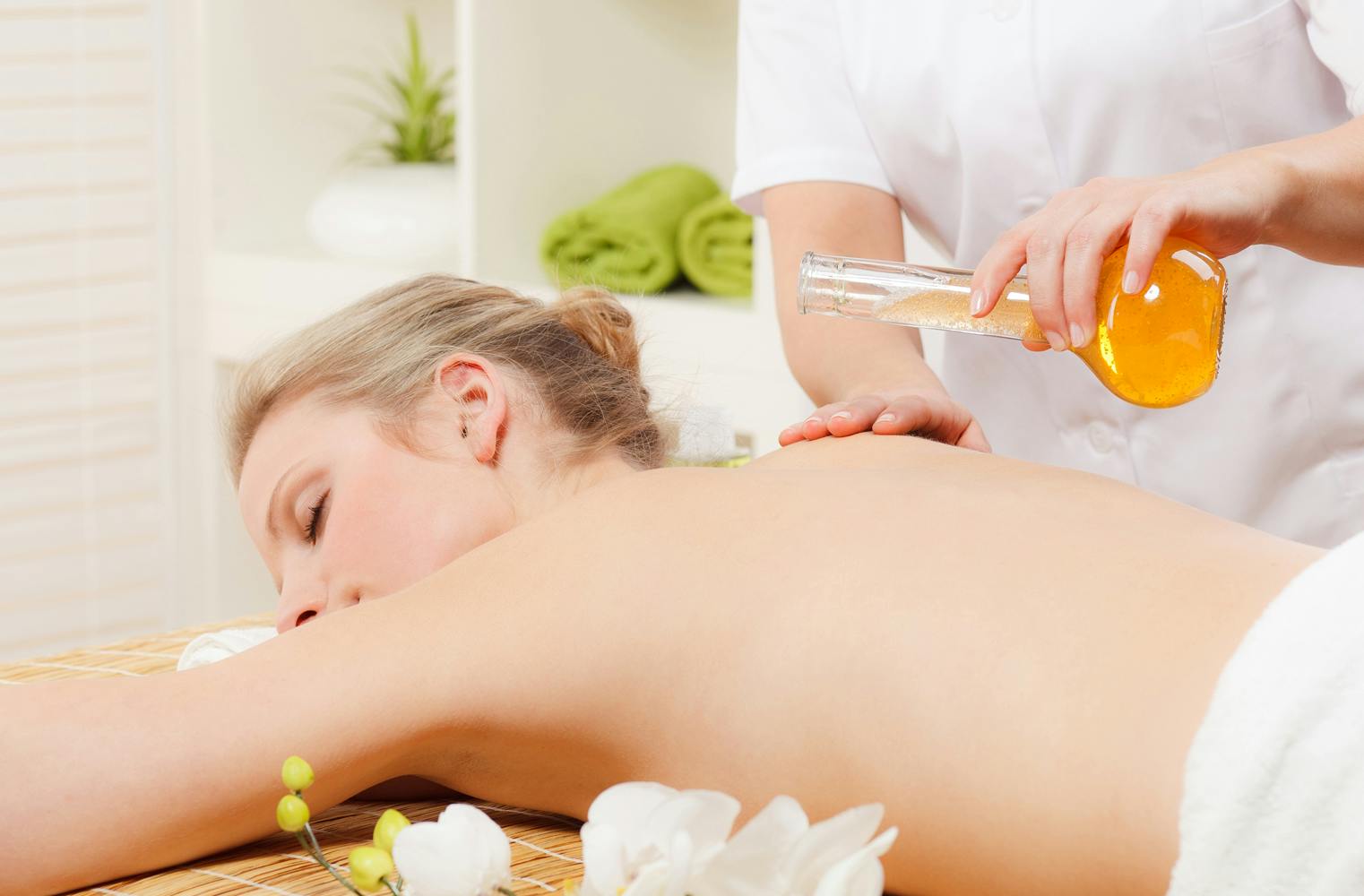 Aromaöl-Massage | ganzheitliche Entspannung | 50 Minuten