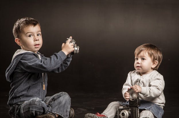 Kind & Baby Fotoshooting | mit 4 bearbeiteten Abzügen