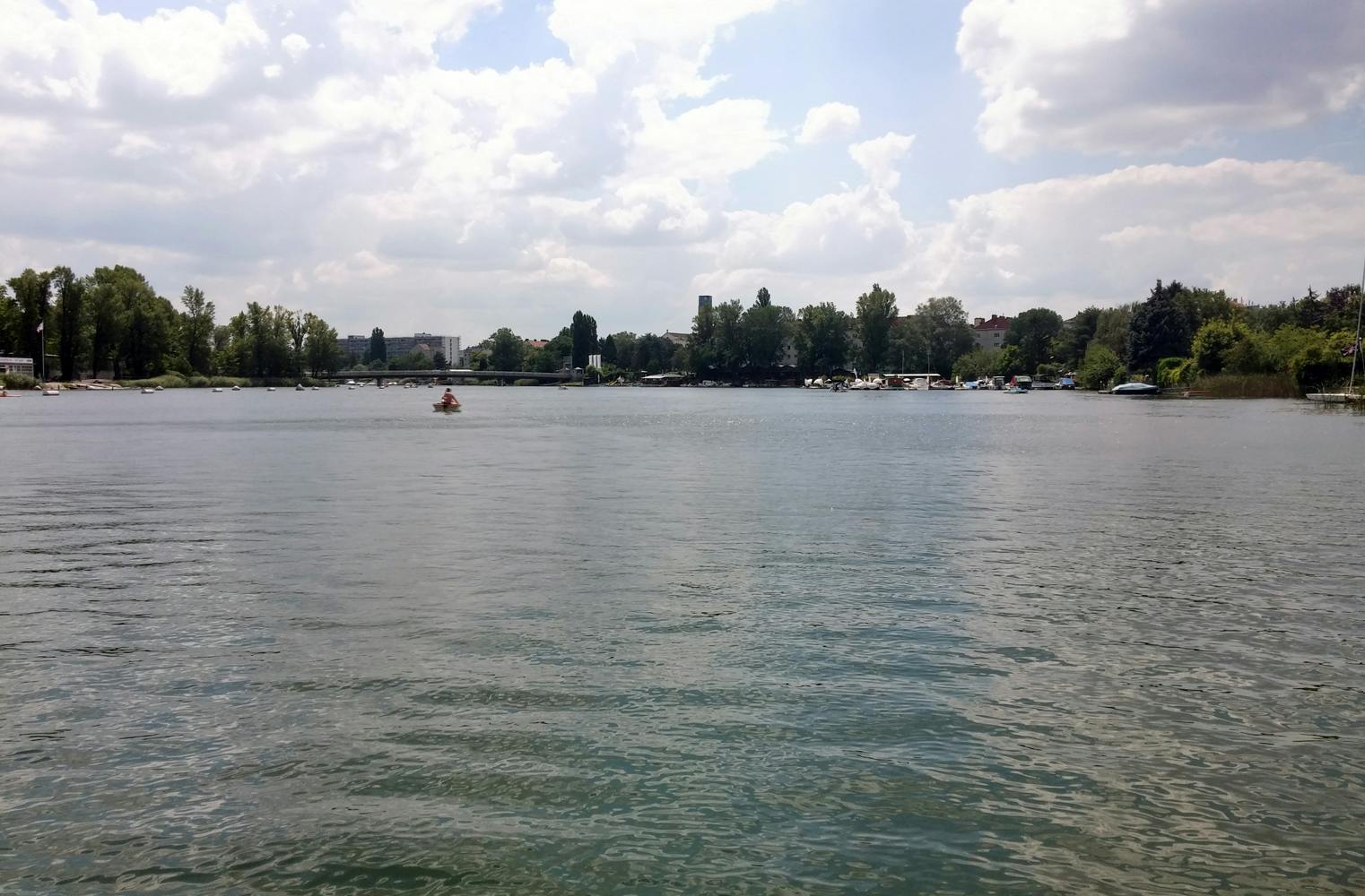 Meine Insel | außergewöhnliches Boot & Snacks auf der Donau